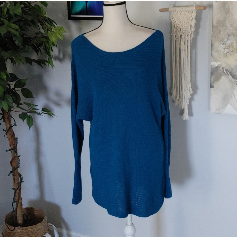 Sweater Bundle M/L!!! - Picture 6 of 7